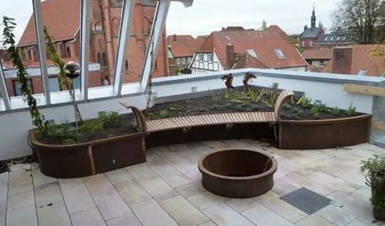 Pflanzbeet aus Cortenstahl